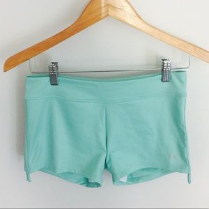 Alo yoga workout booty short